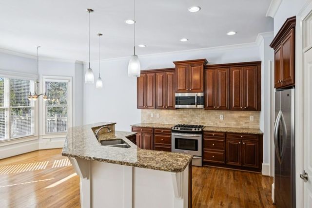 1043 Antioch NE Drive, Brookhaven, GA 30319