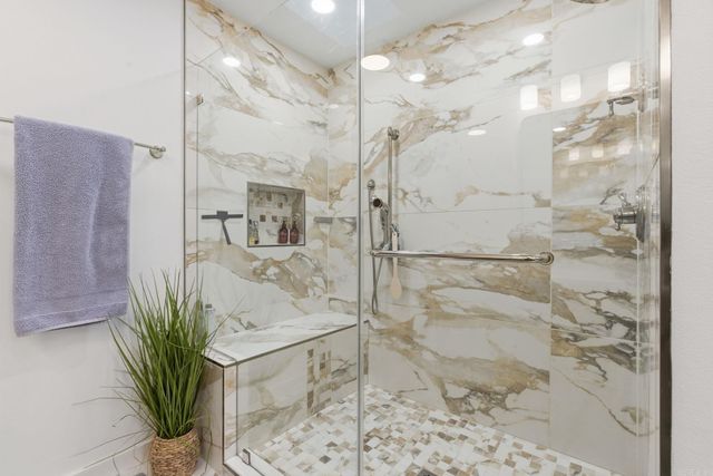 3 Albala Lane, Hot Springs Village, AR 71909