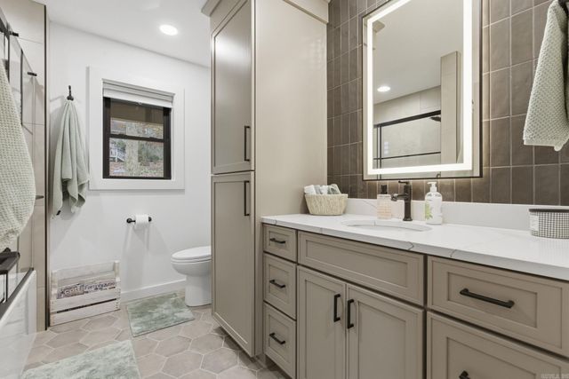 3 Albala Lane, Hot Springs Village, AR 71909