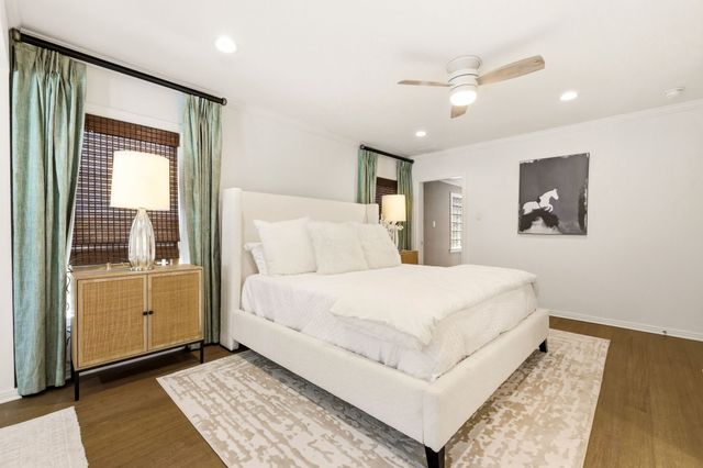 4684 S Versailles Avenue, Highland Park, TX 75209