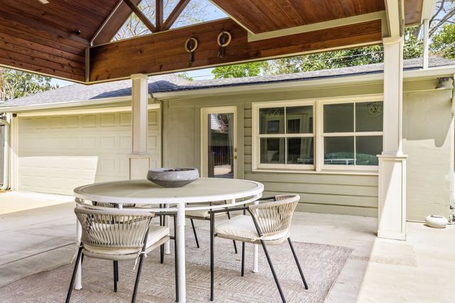 4684 S Versailles Avenue, Highland Park, TX 75209