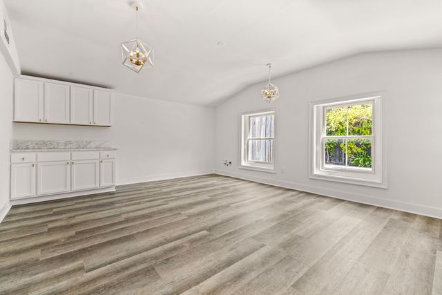 4684 S Versailles Avenue, Highland Park, TX 75209