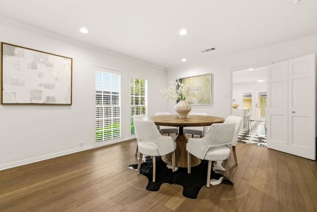 4684 S Versailles Avenue, Highland Park, TX 75209