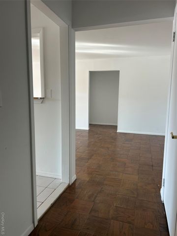 73 Country Club Lane, Pomona, NY 10970