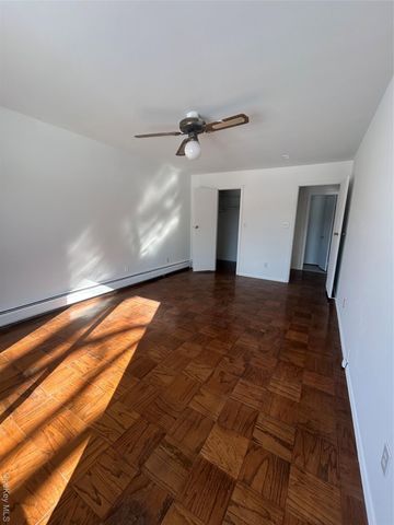 73 Country Club Lane, Pomona, NY 10970