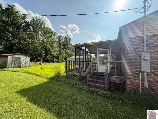 175 Southern Hts, Mayfield, KY 42066