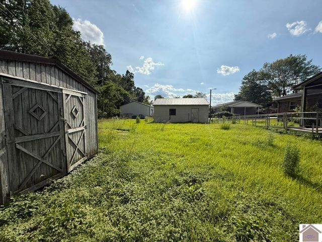 175 Southern Hts, Mayfield, KY 42066