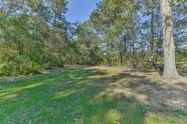 24237 Creekwood Drive, Splendora, TX 77372
