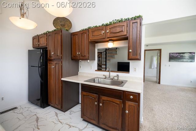 8691 Cooley Lake Road, Commerce Twp, MI 48382