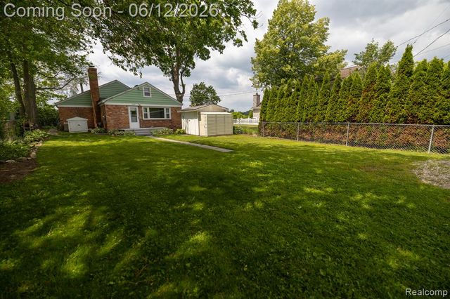 8691 Cooley Lake Road, Commerce Twp, MI 48382