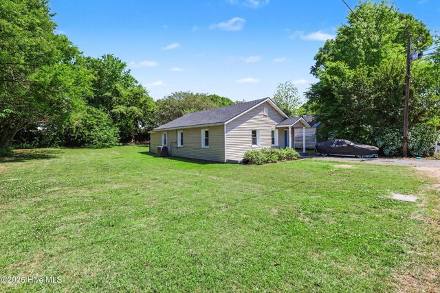 518 E Townsend Street, Dunn, NC 28334