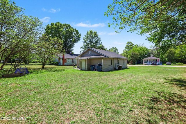 518 E Townsend Street, Dunn, NC 28334