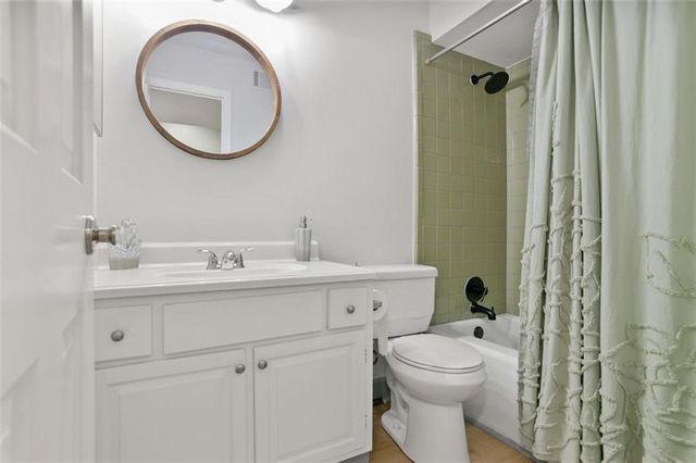 70 Old Ivy NE Road 54, Atlanta, GA 30342