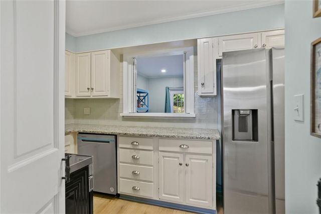 70 Old Ivy NE Road 54, Atlanta, GA 30342