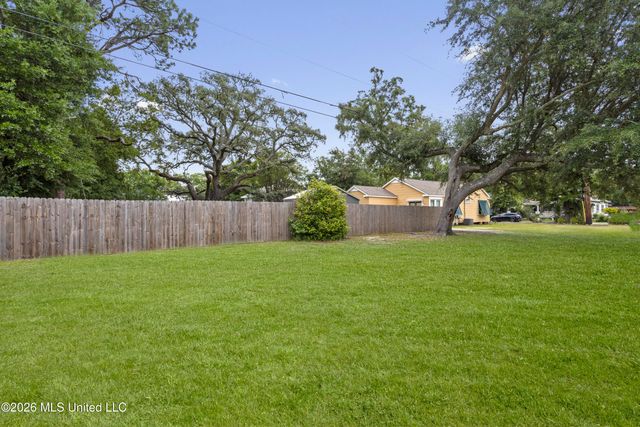 1901 20th Avenue, Gulfport, MS 39501