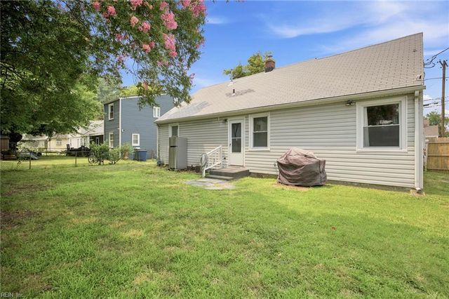838 20th St ST, Newport News, VA 23607