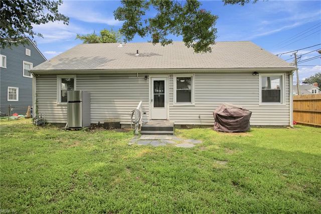 838 20th St ST, Newport News, VA 23607