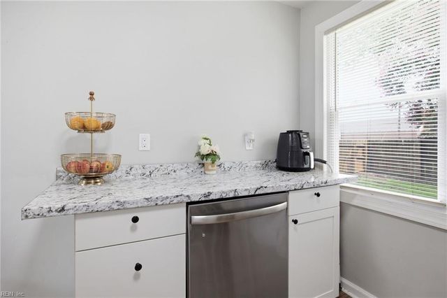838 20th St ST, Newport News, VA 23607