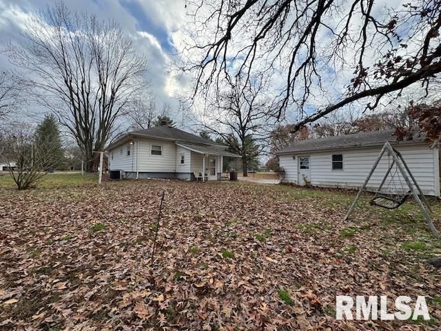 5267 Old North Road, Christopher, IL 62822