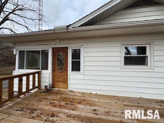 5267 Old North Road, Christopher, IL 62822