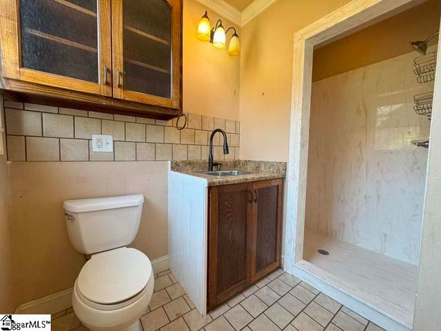 308 W Poinsett Street, Greer, SC 29650