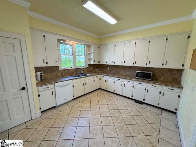 308 W Poinsett Street, Greer, SC 29650