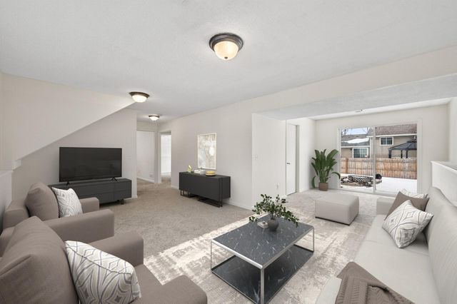 4100 Parkway Ponds Lane, White Bear Lake, MN 55110