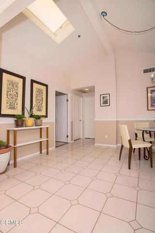 202 S Holliston Avenue 301, Pasadena, CA 91106