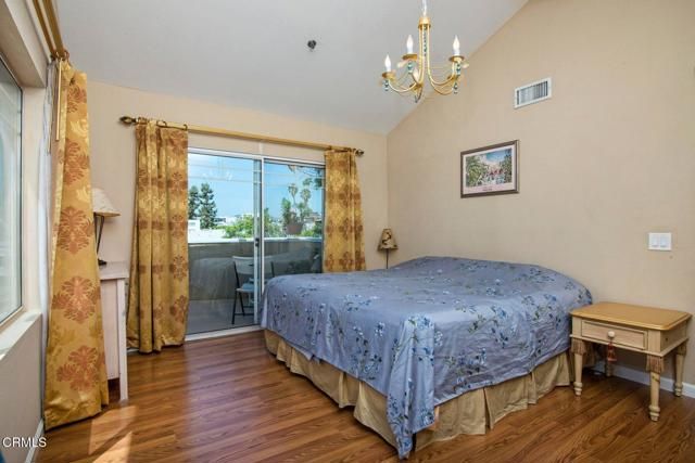 202 S Holliston Avenue 301, Pasadena, CA 91106