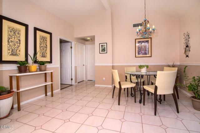 202 S Holliston Avenue 301, Pasadena, CA 91106