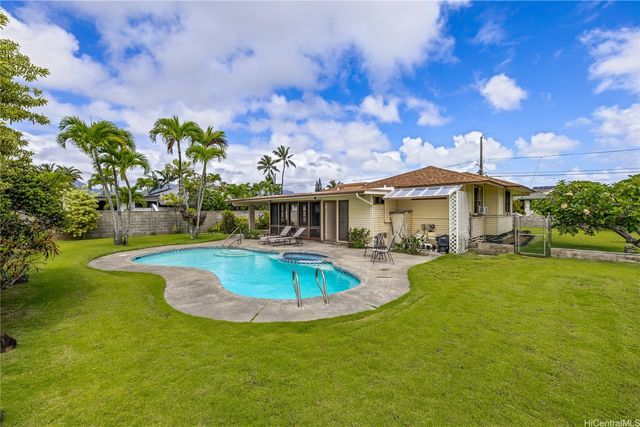 139 Hauoli Street, Kailua, HI 96734