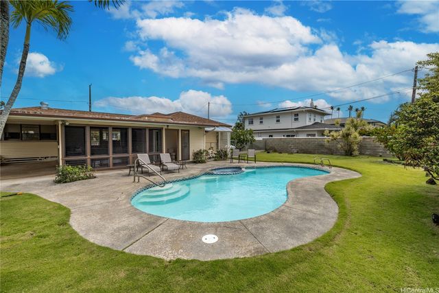 139 Hauoli Street, Kailua, HI 96734