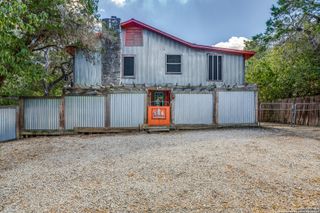207 Cherokee, Lakehills, TX 78063