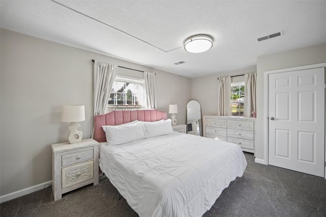 1028 28th Street, West Des Moines, IA 50266