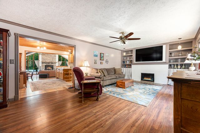 10796 W H Avenue, Oshtemo Twp, MI 49009