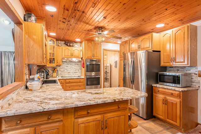 10796 W H Avenue, Oshtemo Twp, MI 49009