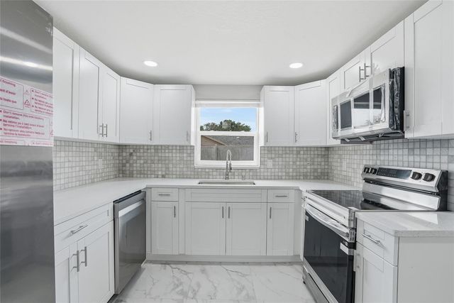 6302 DIAMOND DRIVE, New Port Richey, FL 34653