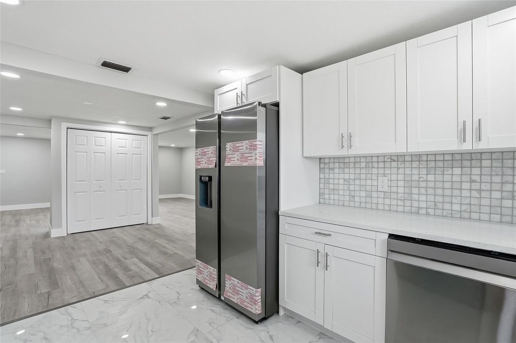 Image 15 of property listing at 6302 DIAMOND DRIVE, New Port Richey, FL 34653