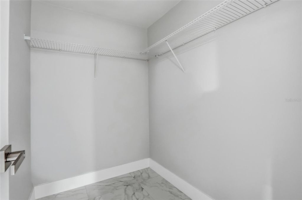 Image 21 of property listing at 6302 DIAMOND DRIVE, New Port Richey, FL 34653