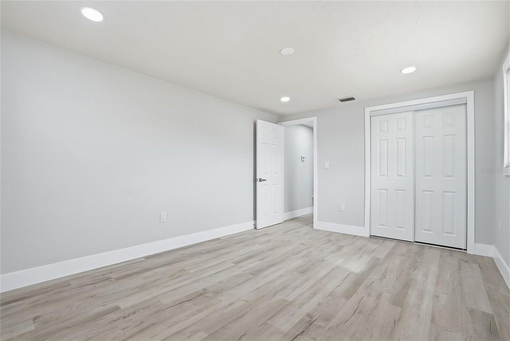 Image 27 of property listing at 6302 DIAMOND DRIVE, New Port Richey, FL 34653