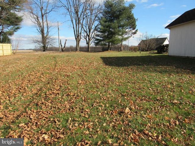 12497 WINTERSTOWN RD, Felton, PA 17322