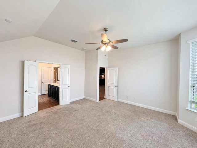 417 Cooper Street, Argyle, TX 76226