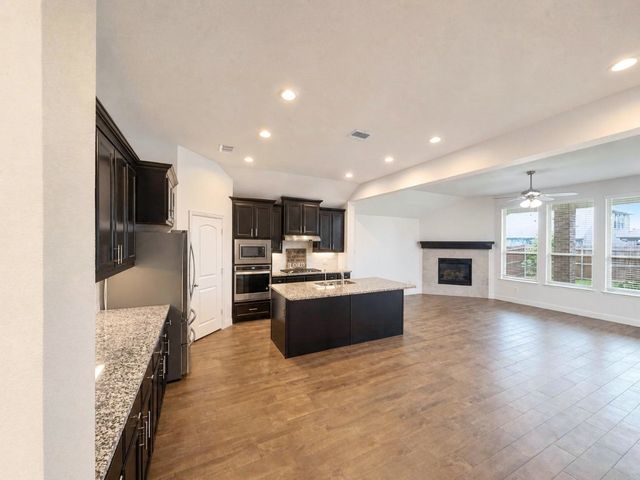 417 Cooper Street, Argyle, TX 76226
