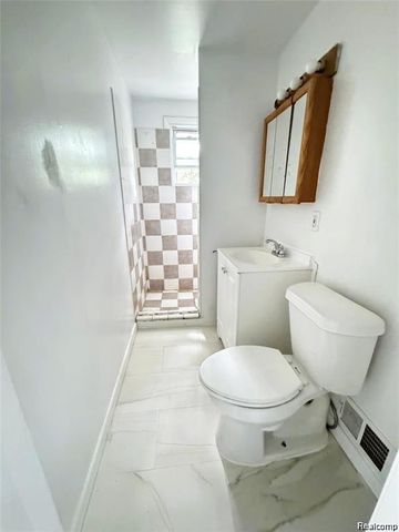 26439 Hopkins Street, Inkster, MI 48141