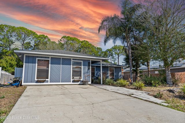 1315 Kayford Street NW, Palm Bay, FL 32907