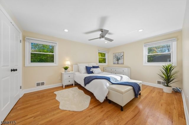 12 Knollwood Dr, Livingston Twp., NJ 07039