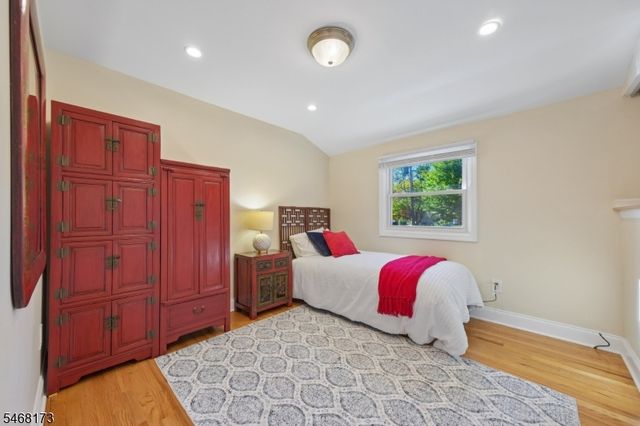 12 Knollwood Dr, Livingston Twp., NJ 07039