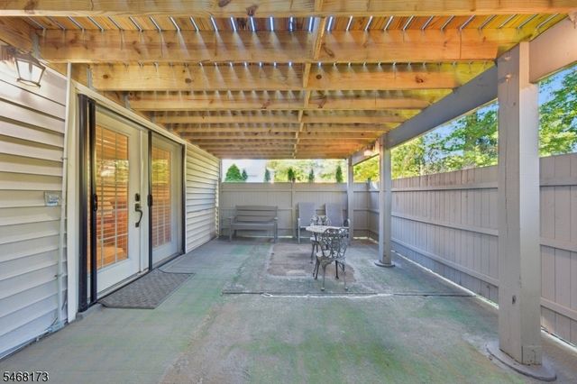 12 Knollwood Dr, Livingston Twp., NJ 07039