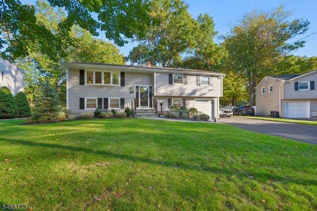 12 Knollwood Dr, Livingston Twp., NJ 07039