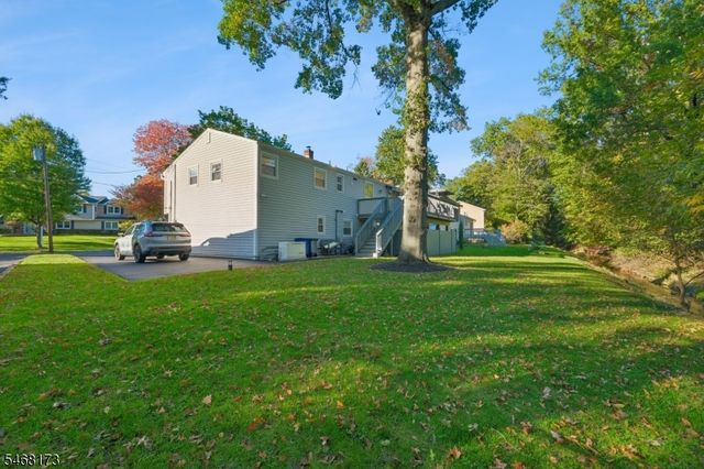 12 Knollwood Dr, Livingston Twp., NJ 07039